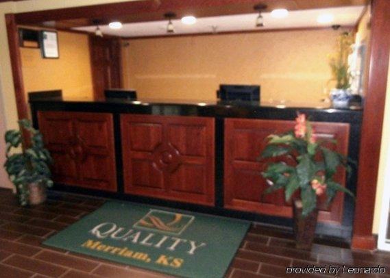 Quality Inn Merriam Kansas Экстерьер фото