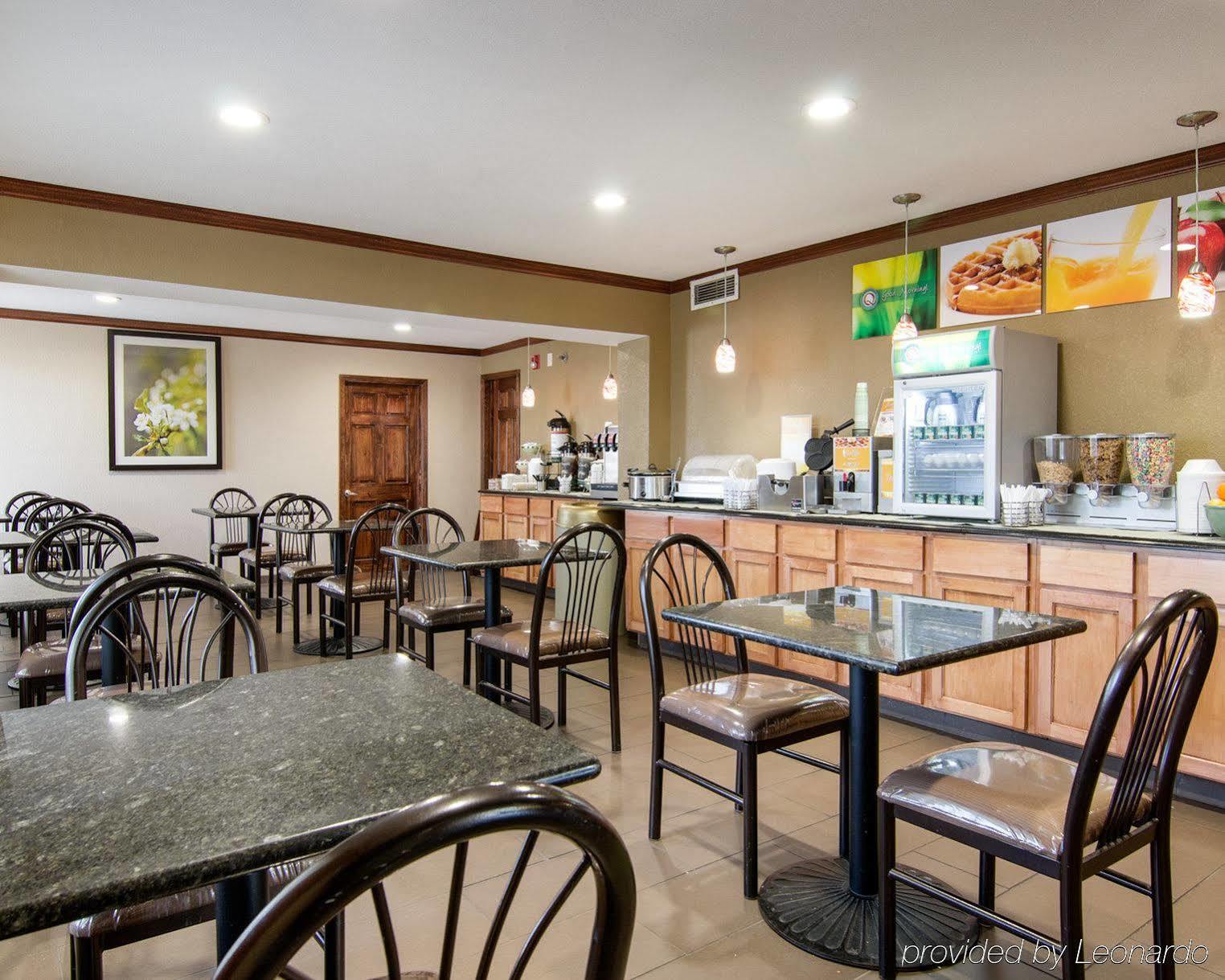 Quality Inn Merriam Kansas Экстерьер фото